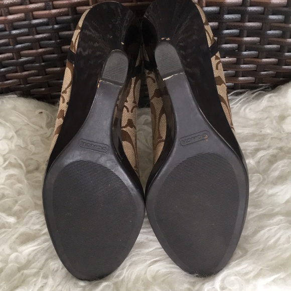 Coach Kerryann Signature C Beige Canvas Wedge Heels Size - Picture 7 of 13